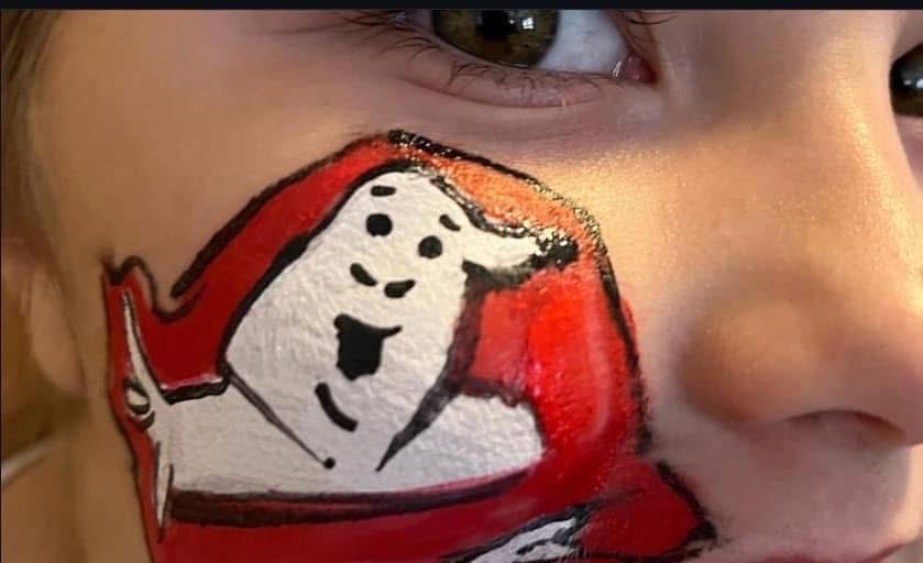 Sports team face painting